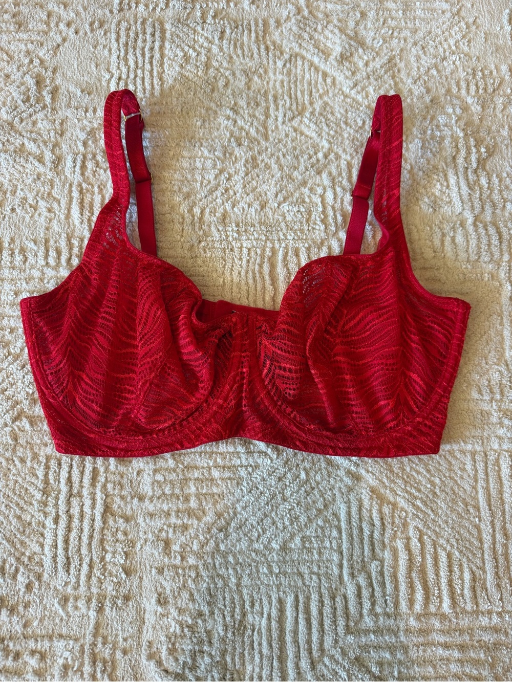Victoria's Secret Red Lace Underwire Bra Very Sexy 36DDD F80